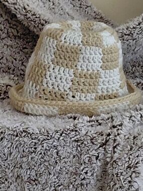 Hand-Crocheted Checker Bucket Hat in Cream and White